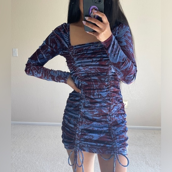 BIN#19 - WILD FABLE Women’s Medium Marble Print Longsleeved Bodycon Mini… - Picture 4 of 7